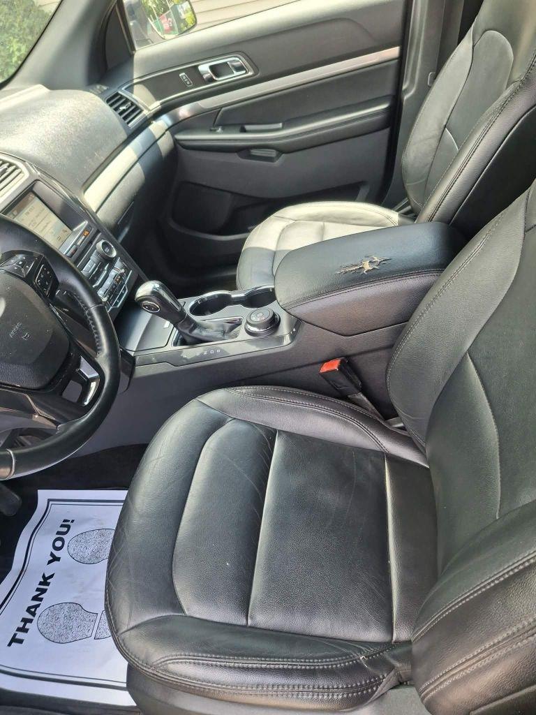Ford Explorer XLT 4WD 2018