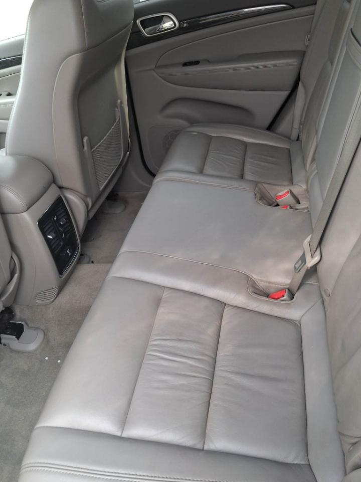 Jeep Grand Cherokee Laredo 4WD 2011
