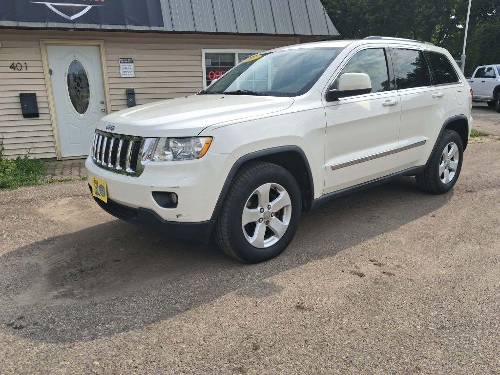 Jeep Grand Cherokee Laredo 4WD 2011