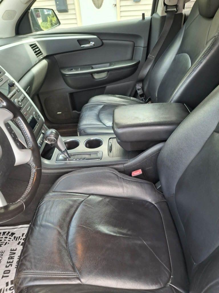 Chevrolet Traverse 2LT AWD 2012