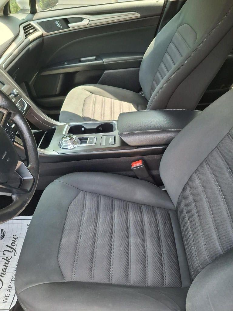 Ford Fusion SE 2018