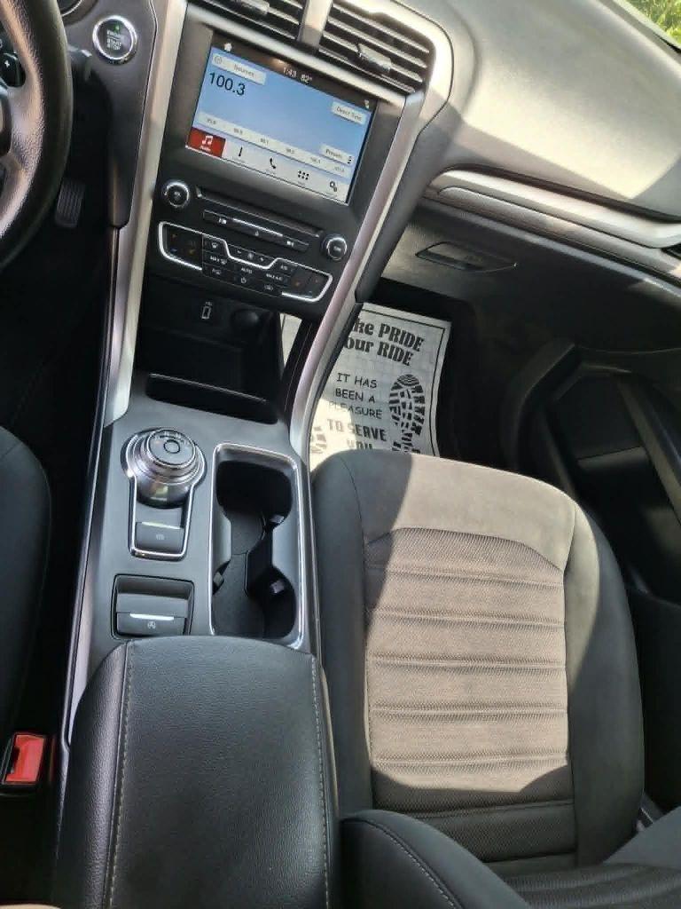 Ford Fusion SE 2018