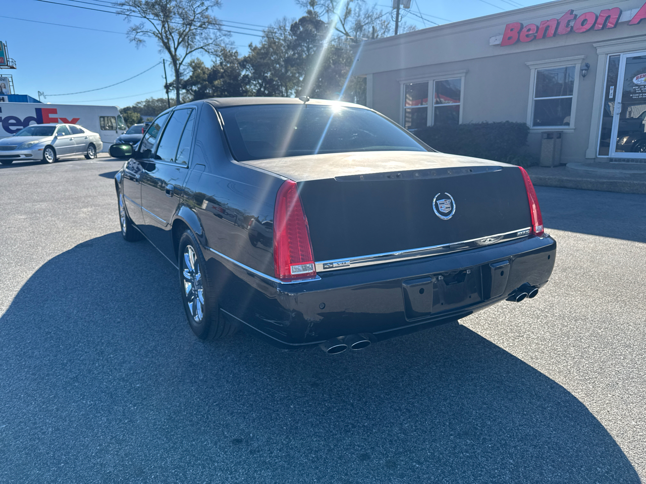 Cadillac DTS  2008