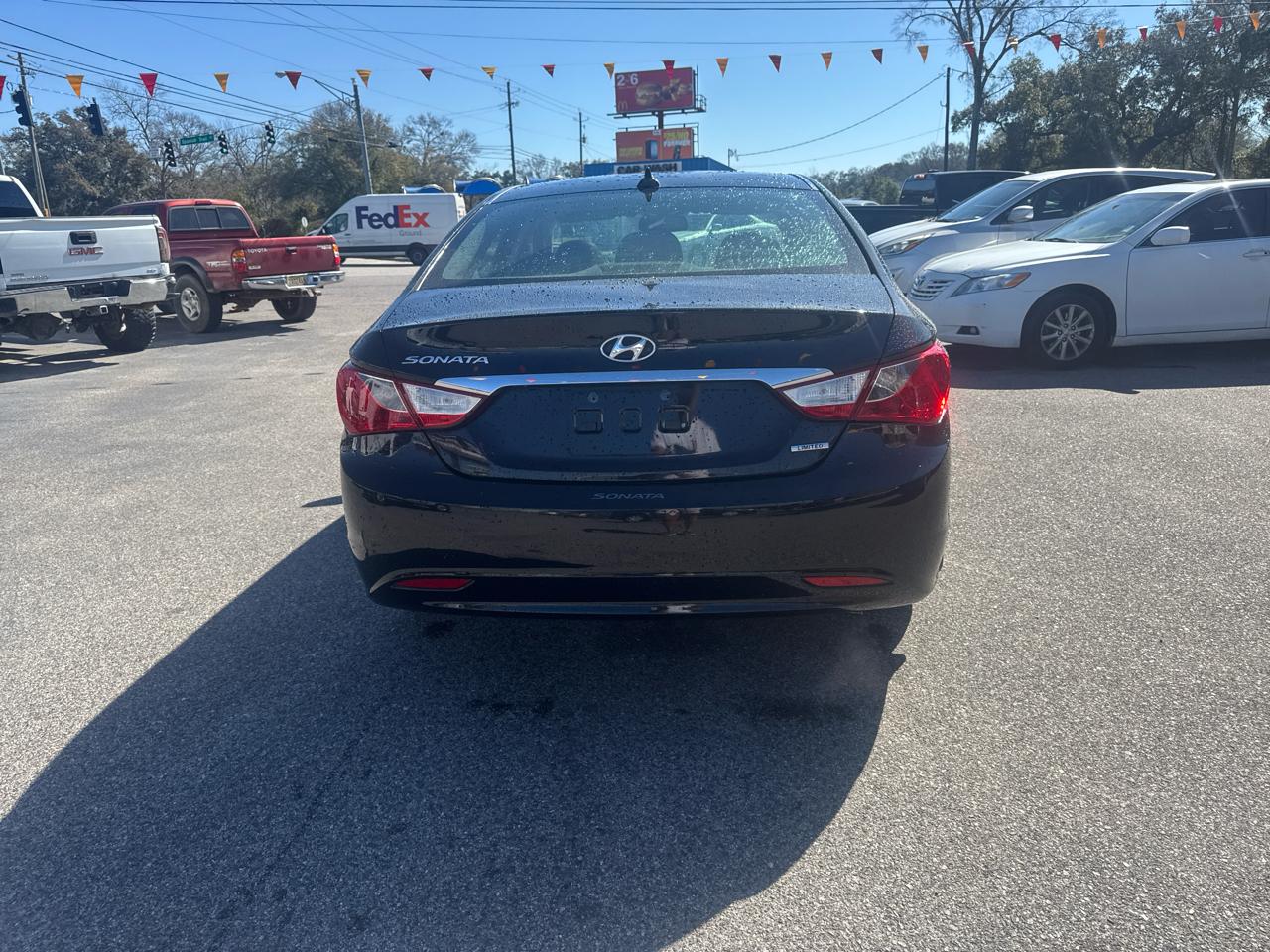 Hyundai Sonata  2013