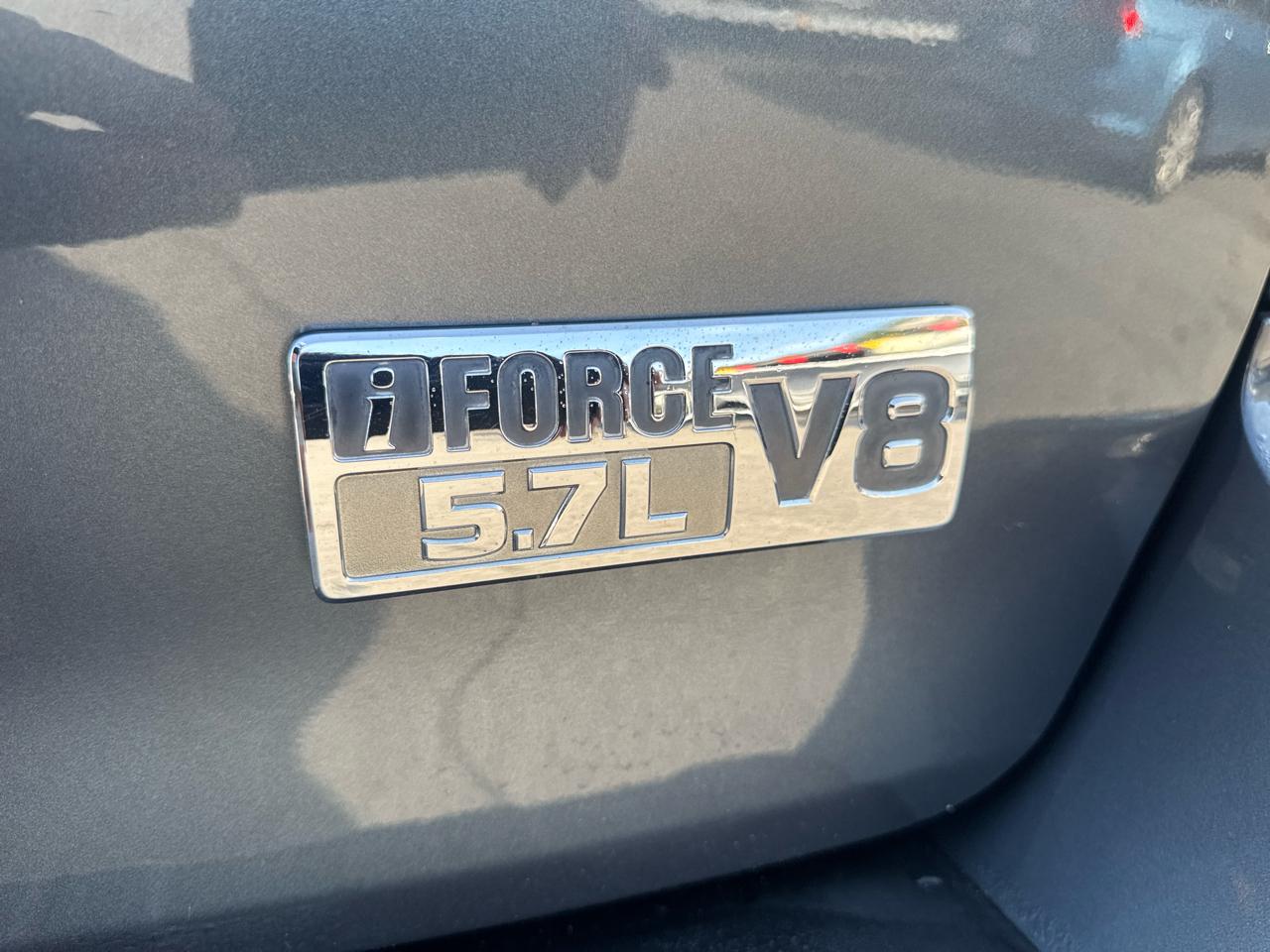 Toyota Sequoia  2010