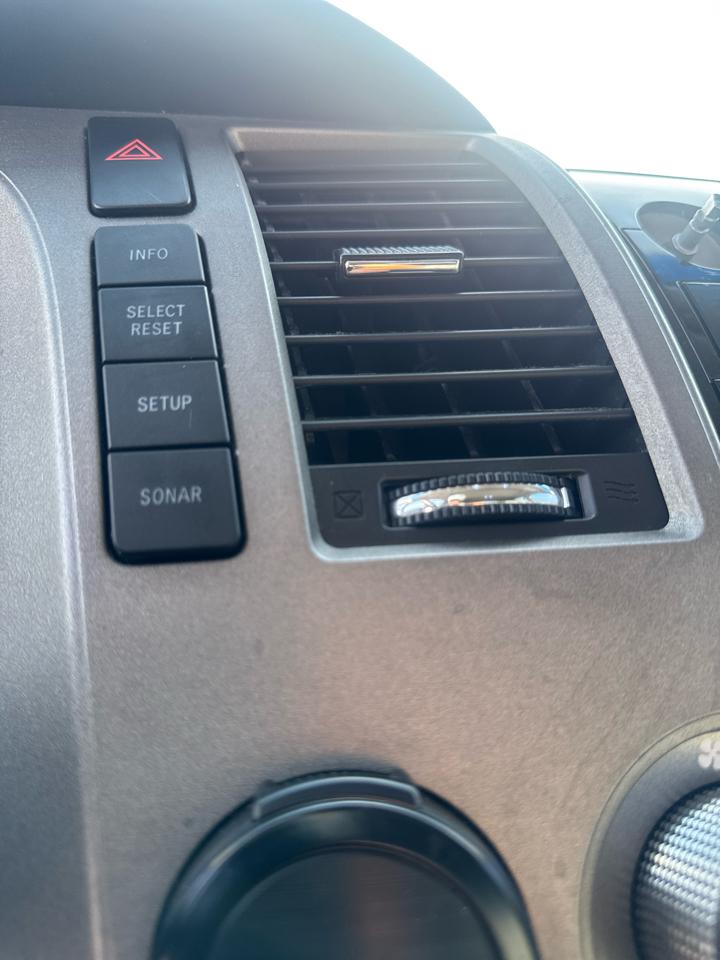 Toyota Sequoia  2010