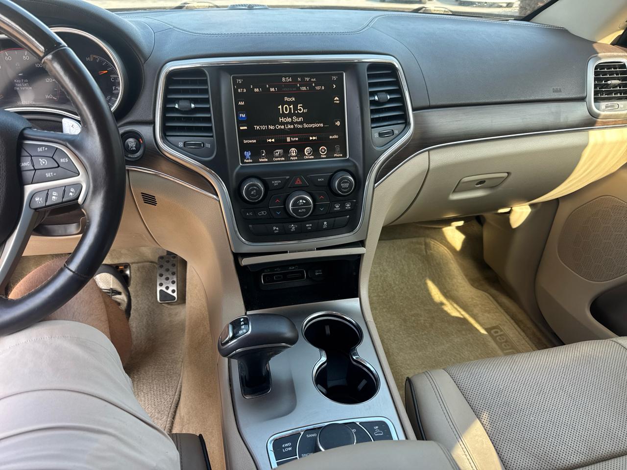 Jeep Grand Cherokee  2015
