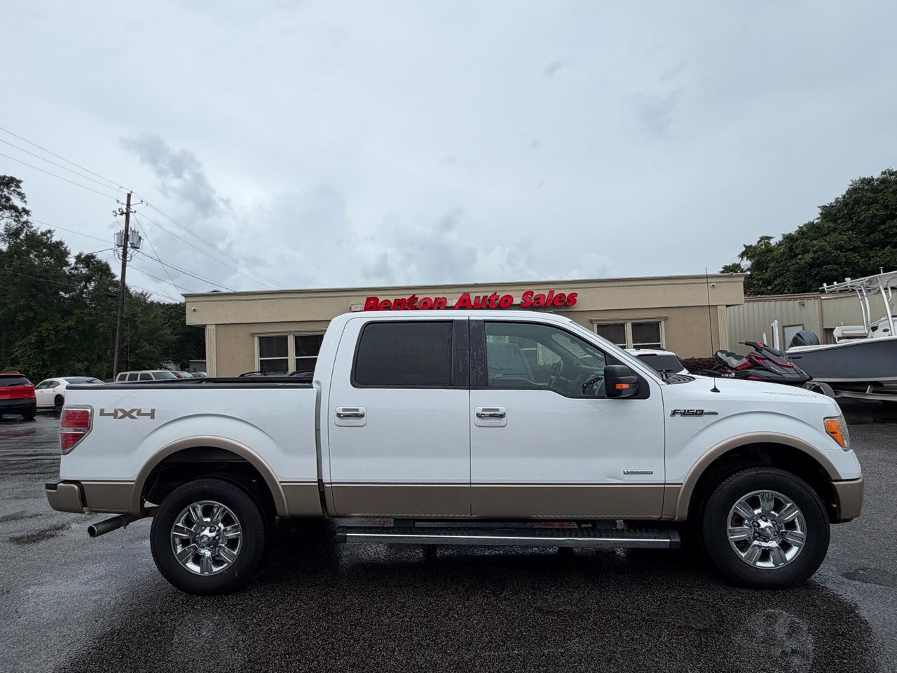 2012 Ford F-150 SuperCrew 139" Lariat 4WD