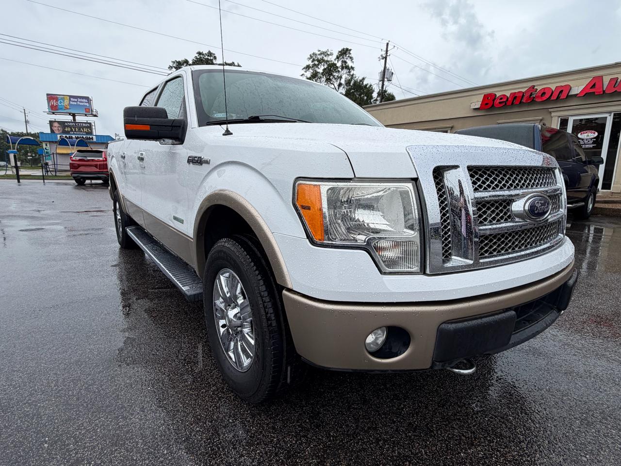 Ford F-150 SuperCrew 139" Lariat 4WD 2012