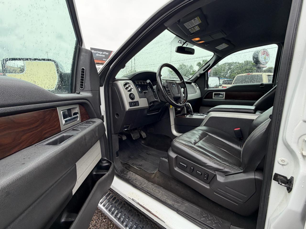 Ford F-150 SuperCrew 139" Lariat 4WD 2012