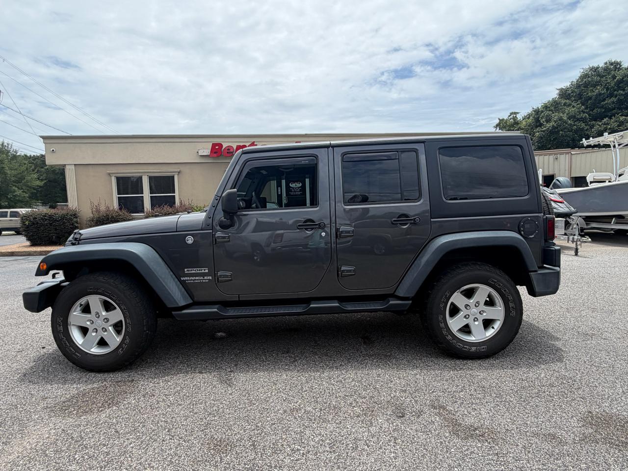 Jeep Wrangler  2017