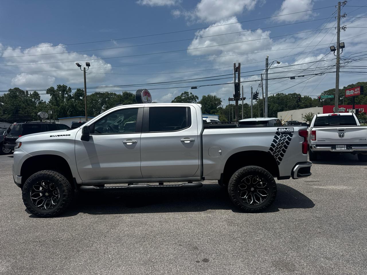 Chevrolet Silverado 1500  2021