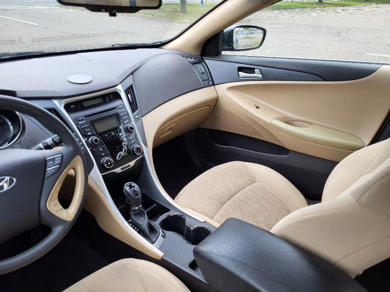 Hyundai Sonata  2013