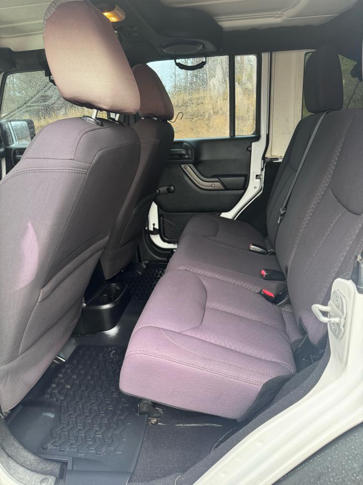 Jeep Wrangler Unlimited 4WD 4dr Sport 2013