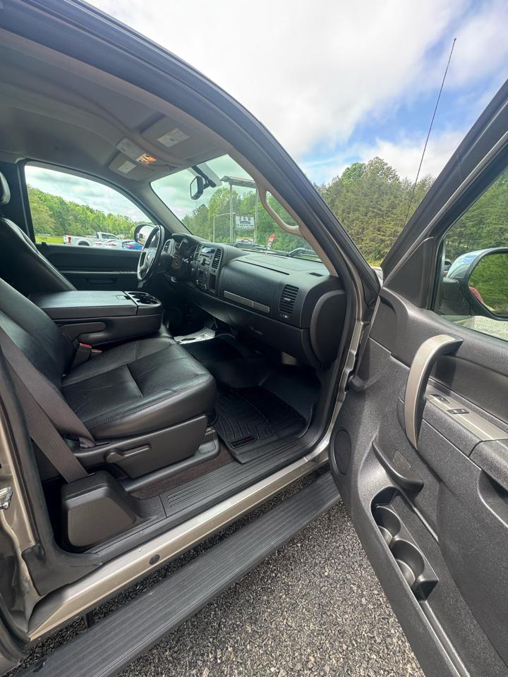 Chevrolet Silverado 1500 4WD Ext Cab 143.5" LT 2013