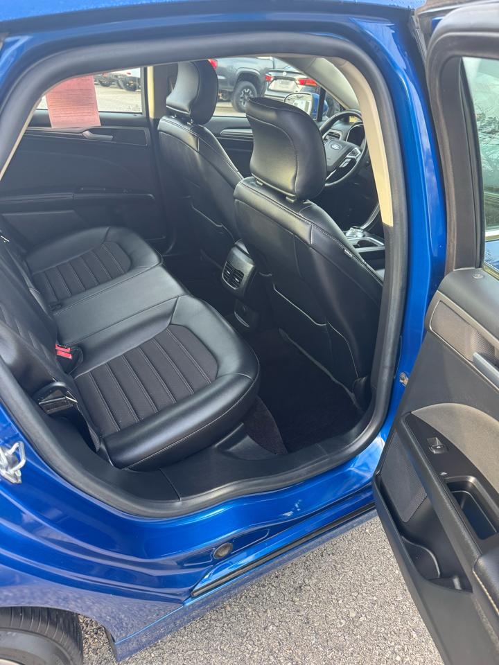 Ford Fusion SE FWD 2017