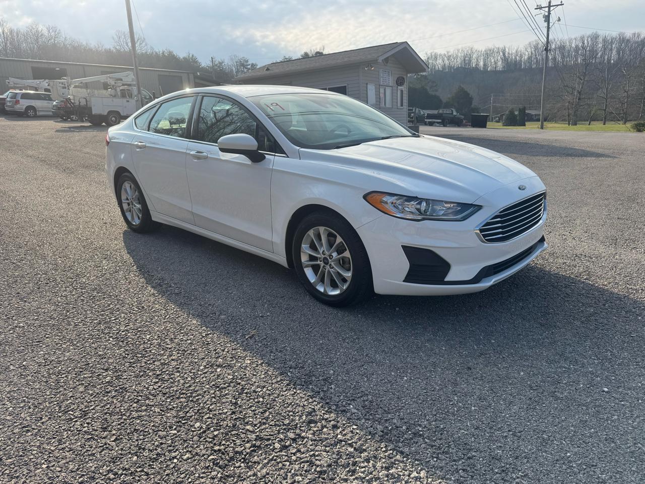 Ford Fusion SE FWD 2019