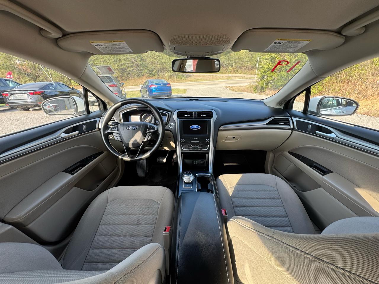 Ford Fusion SE FWD 2019