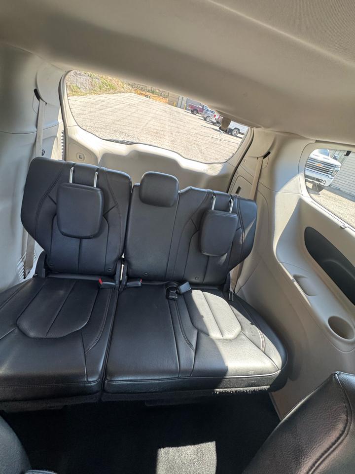 Chrysler Pacifica Touring L FWD 2018