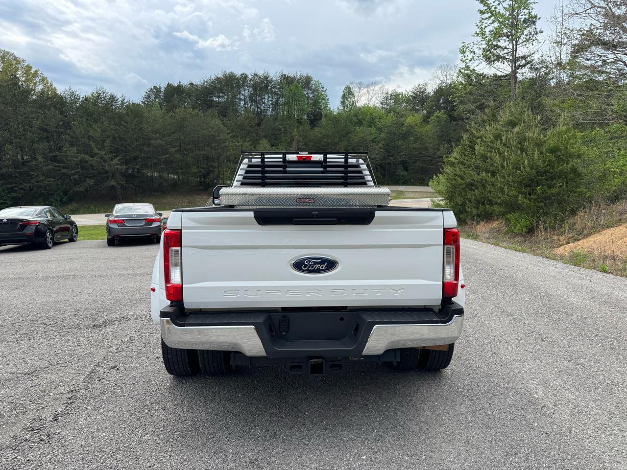Ford Super Duty F-350 DRW LARIAT 4WD SuperCab 8' Box 2019