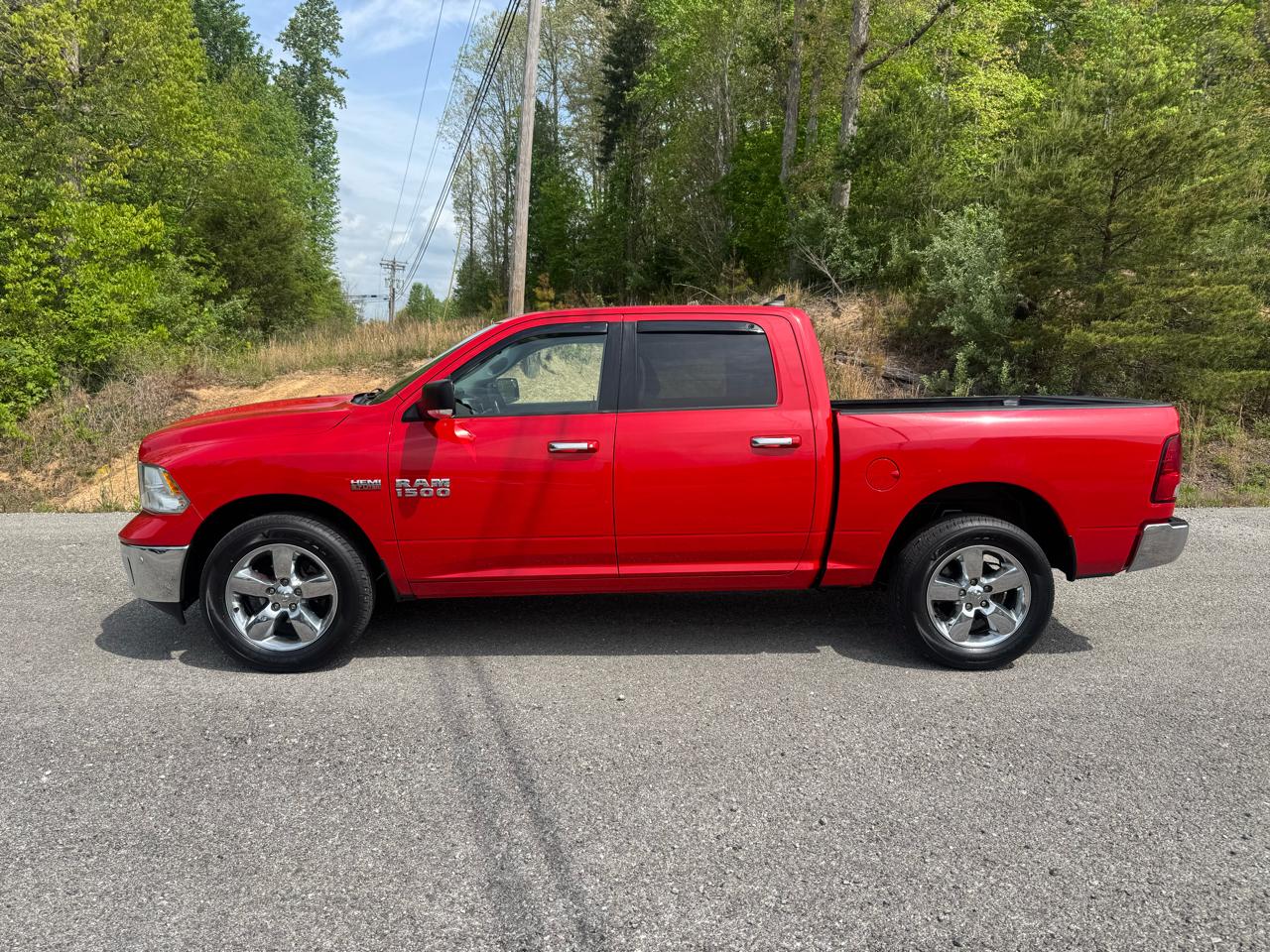 RAM 1500 Big Horn 4x4 Crew Cab 5'7" Box 2017