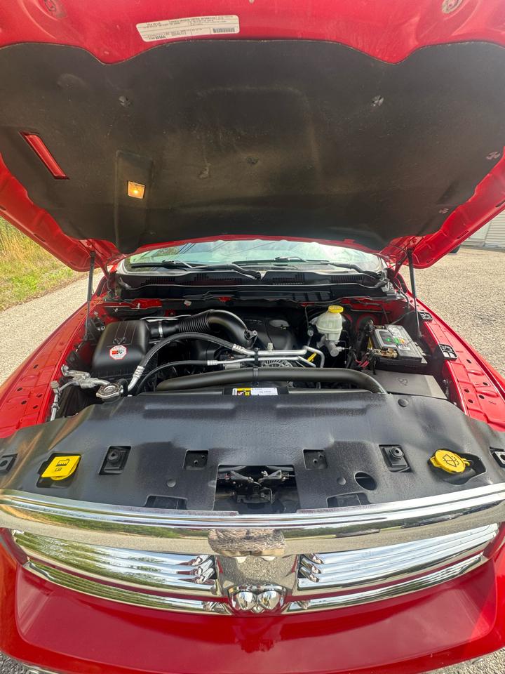 RAM 1500 Big Horn 4x4 Crew Cab 5'7" Box 2017