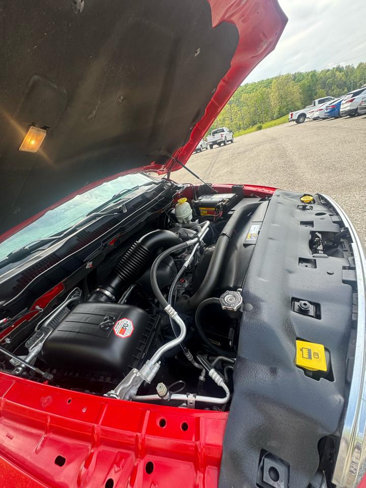 RAM 1500 Big Horn 4x4 Crew Cab 5'7" Box 2017