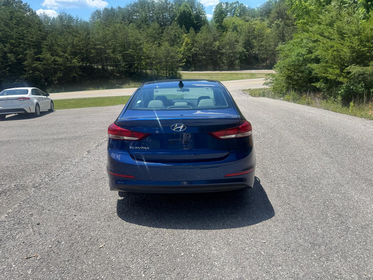 Hyundai Elantra  2017