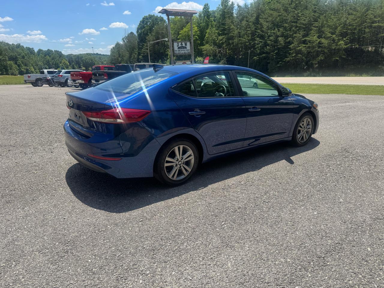 Hyundai Elantra  2017