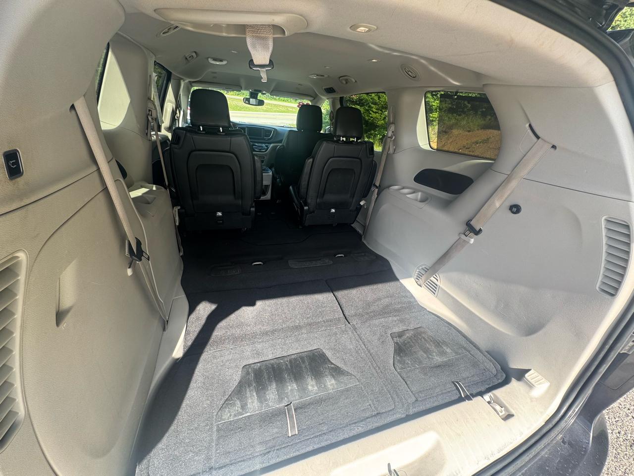 Chrysler Pacifica Touring L FWD 2018