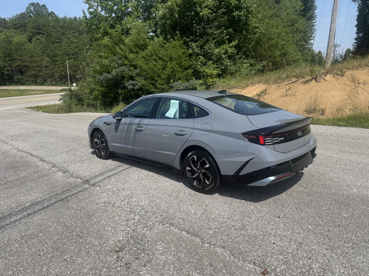 Hyundai Sonata SEL FWD 2025