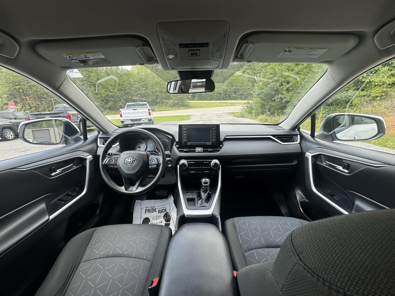 Toyota RAV4 XLE FWD (Natl) 2022