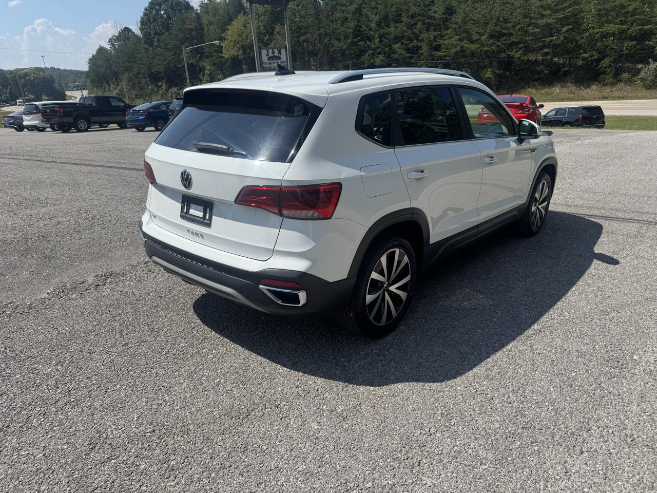 Volkswagen Taos SE FWD 2022