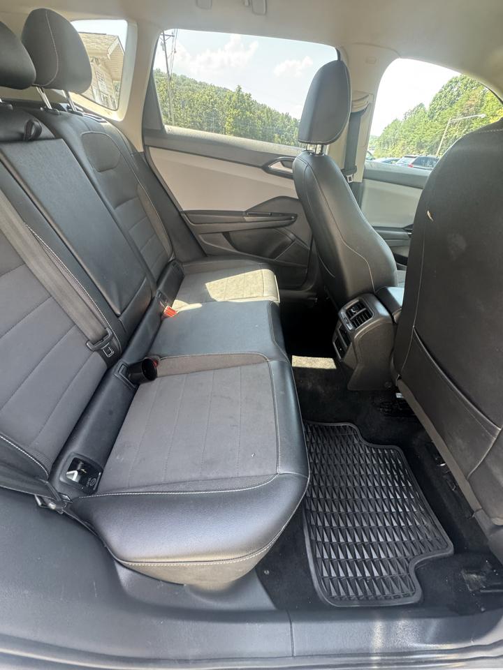 Volkswagen Taos SE FWD 2022