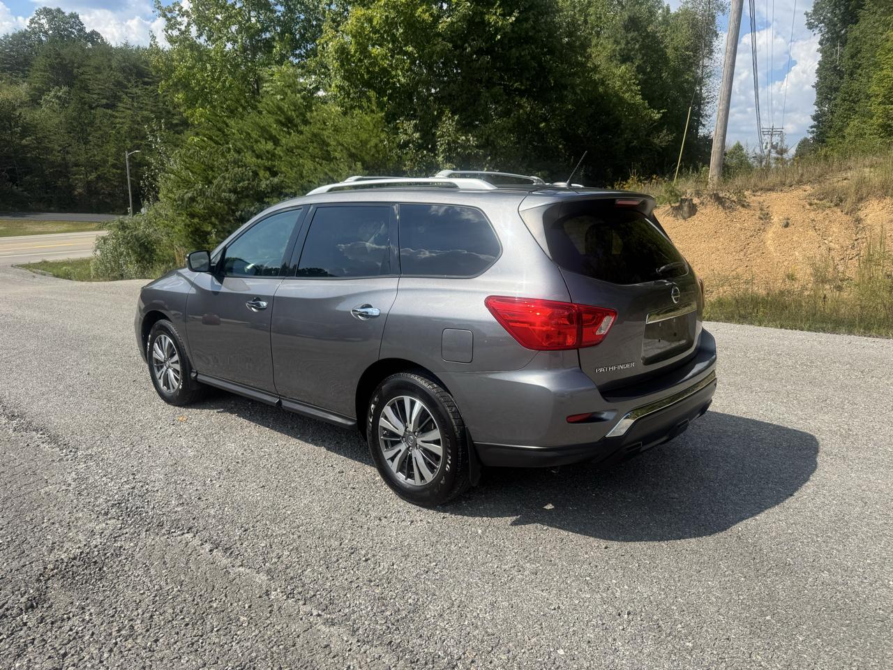 Nissan Pathfinder FWD S 2018
