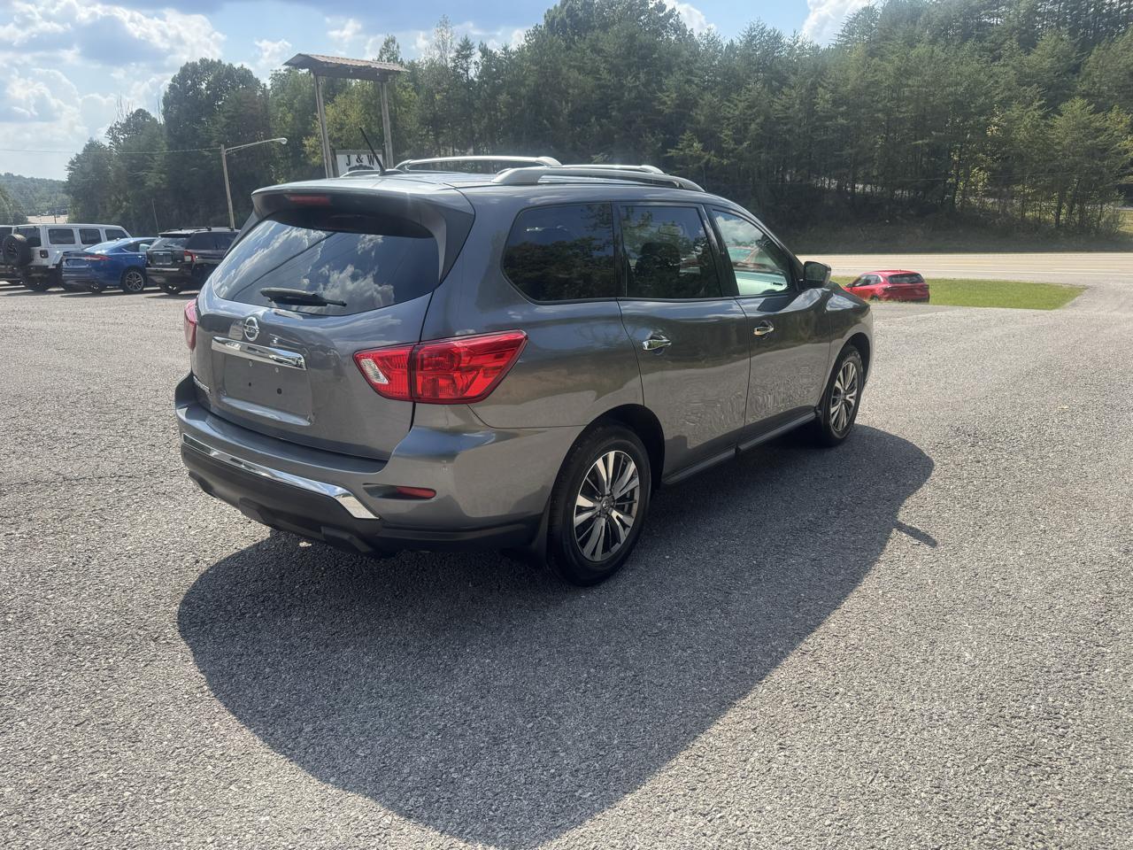 Nissan Pathfinder FWD S 2018