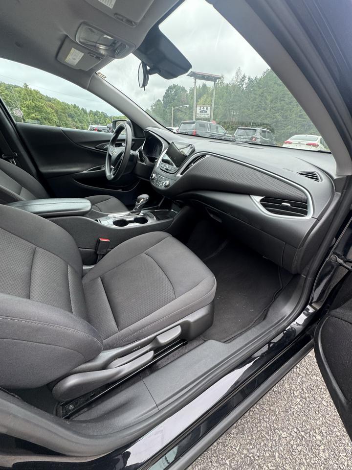 Chevrolet Malibu 4dr Sdn 1LT 2023