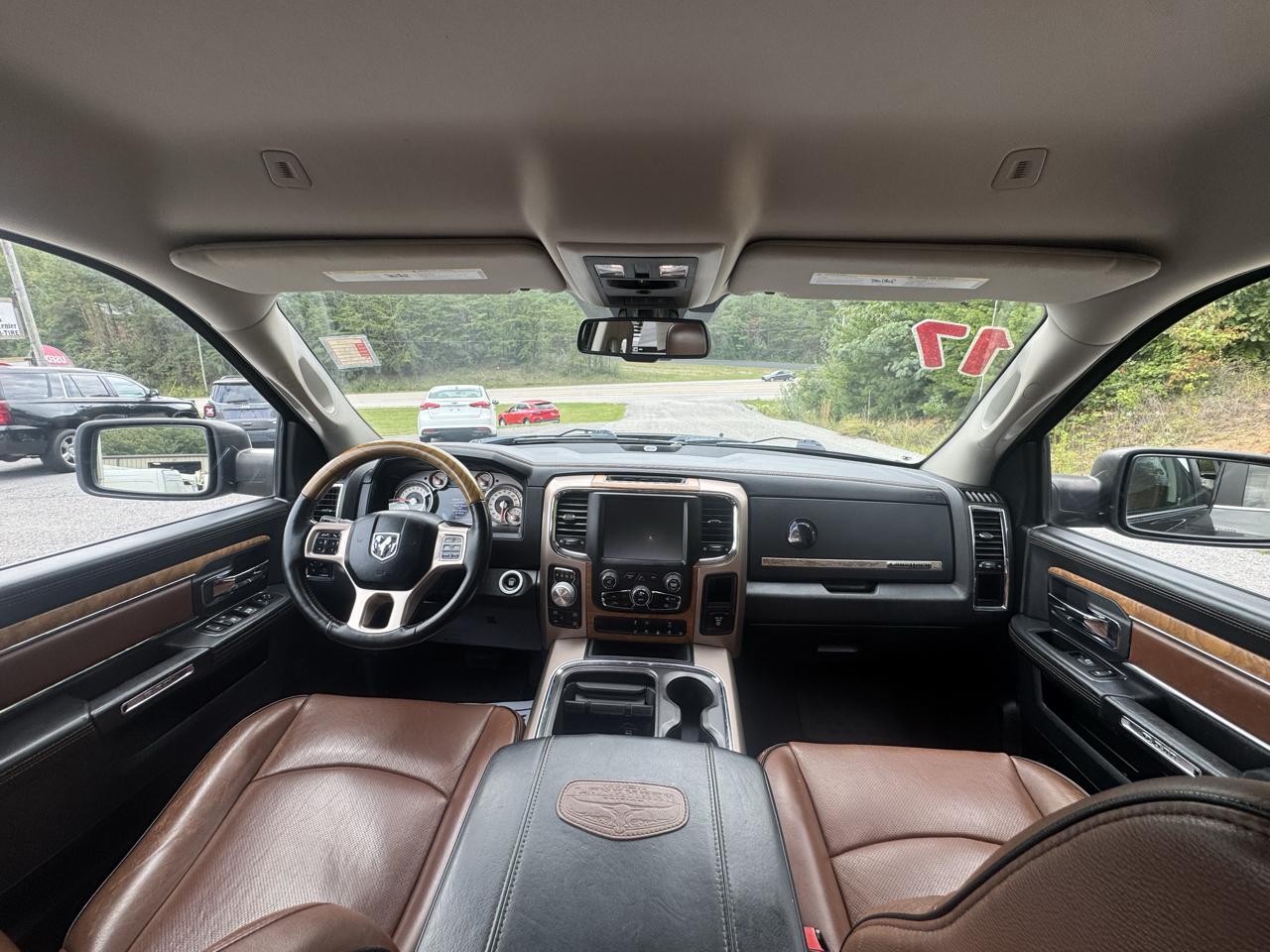RAM 1500 4WD Crew Cab 140.5" Longhorn 2017
