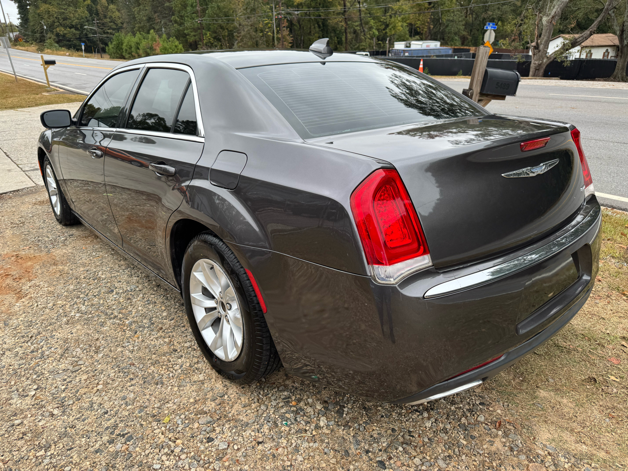 Chrysler 300 Limited RWD 2016