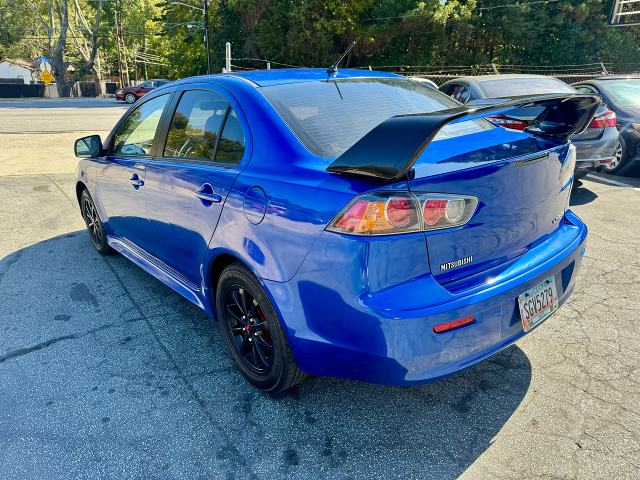 Mitsubishi Lancer ES 2010