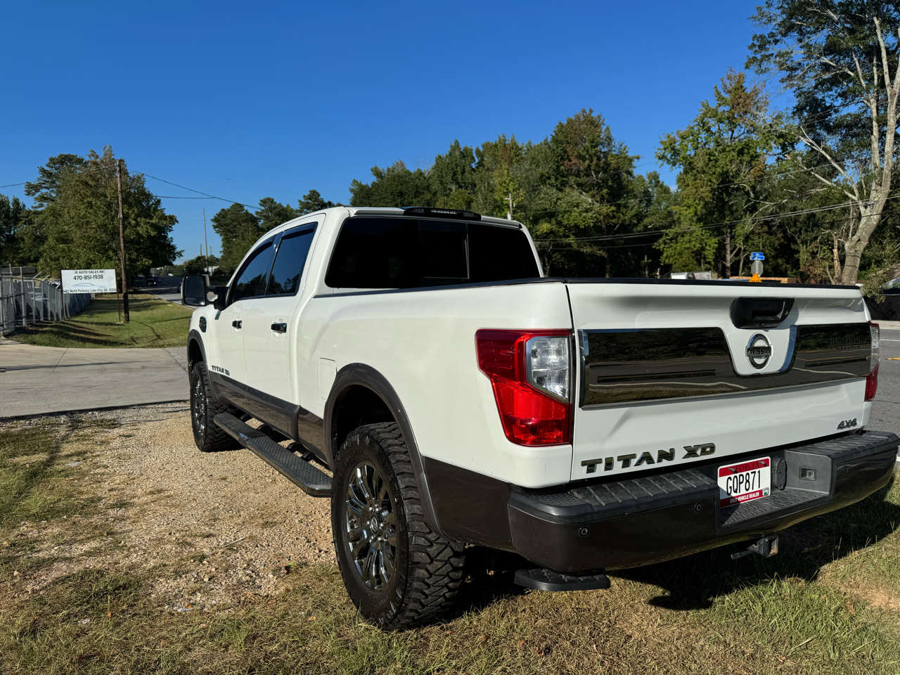 Nissan Titan XD Platinum Reserve Crew Cab 4WD 2018