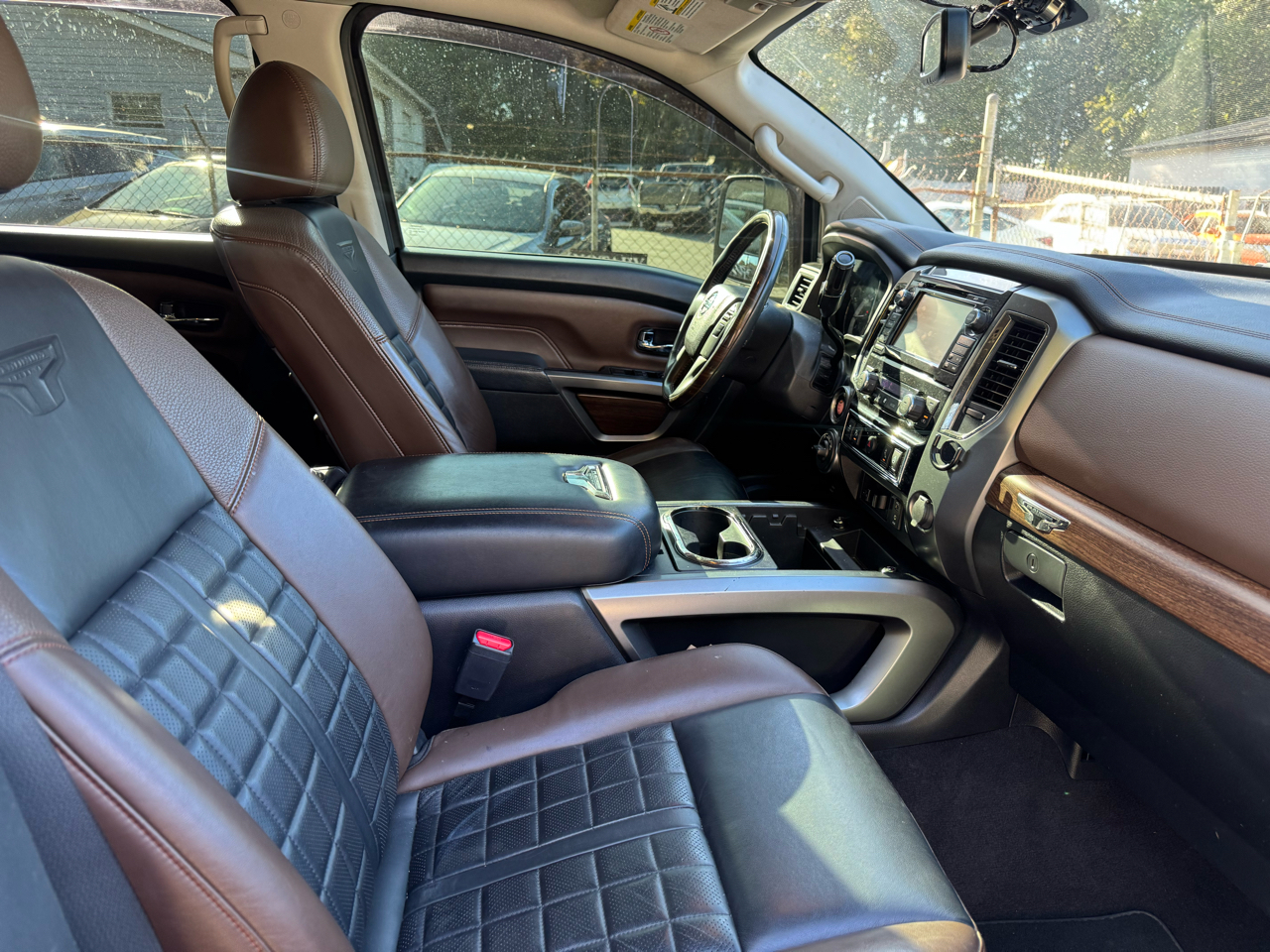 Nissan Titan XD Platinum Reserve Crew Cab 4WD 2018