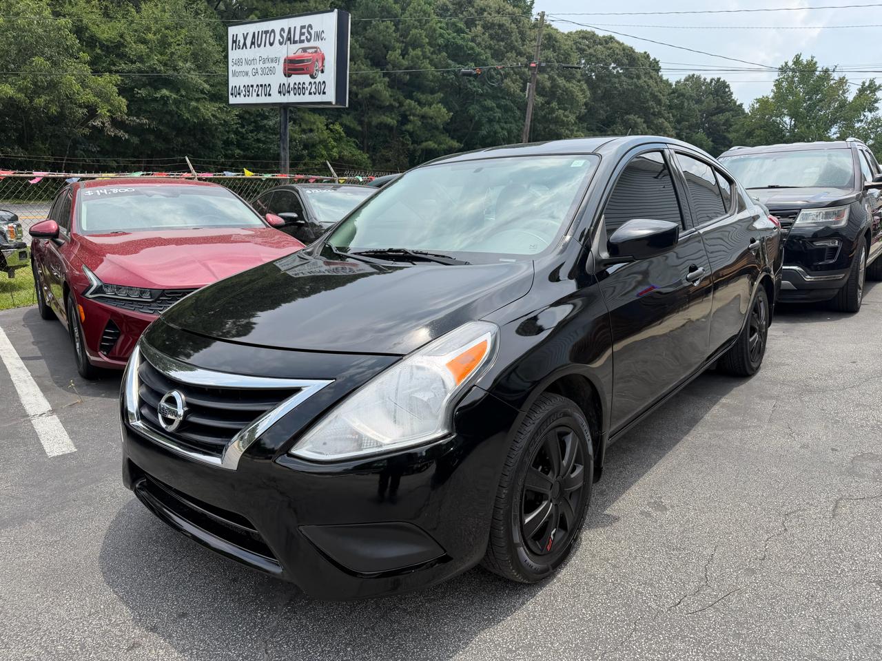 2017 Nissan Versa 1.6 S 5M