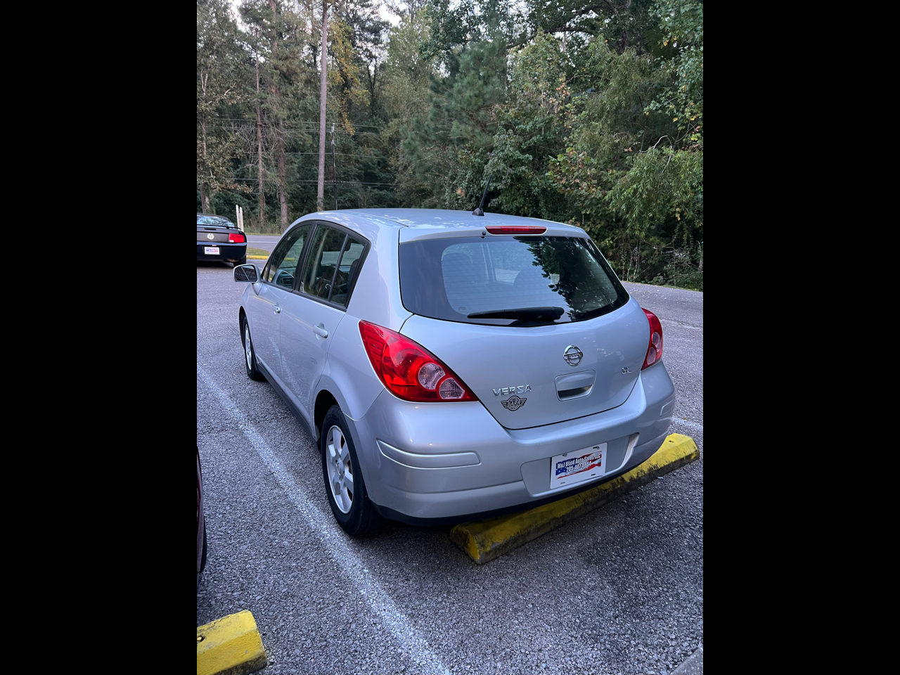 2009 Nissan Versa 1.8 S Hatchback