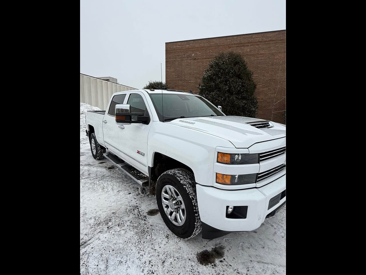 2018 Chevrolet Silverado 3500HD LTZ Crew Cab 4WD