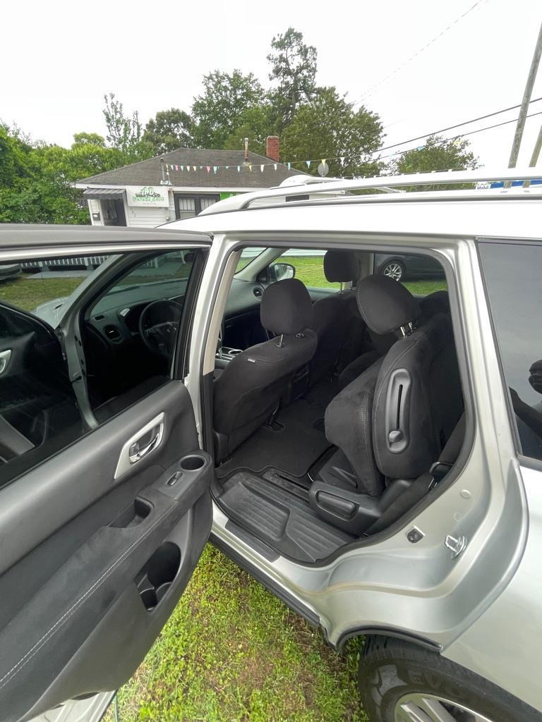 Nissan Pathfinder  2015
