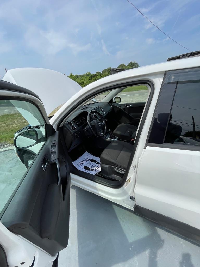 Volkswagen Tiguan  2013