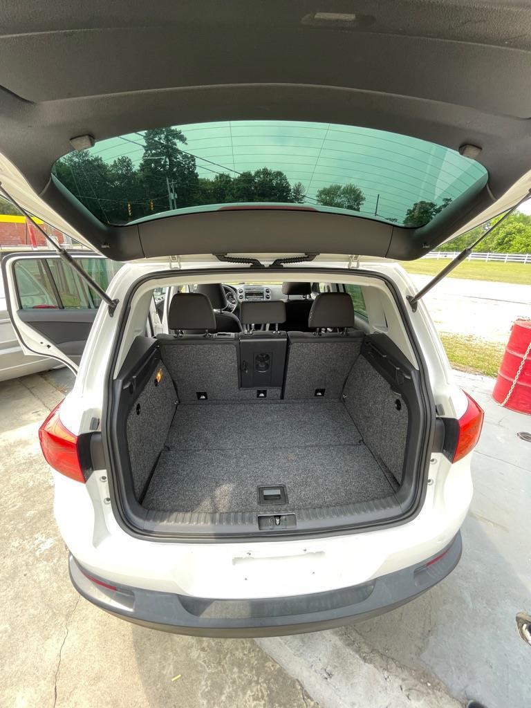 Volkswagen Tiguan  2013