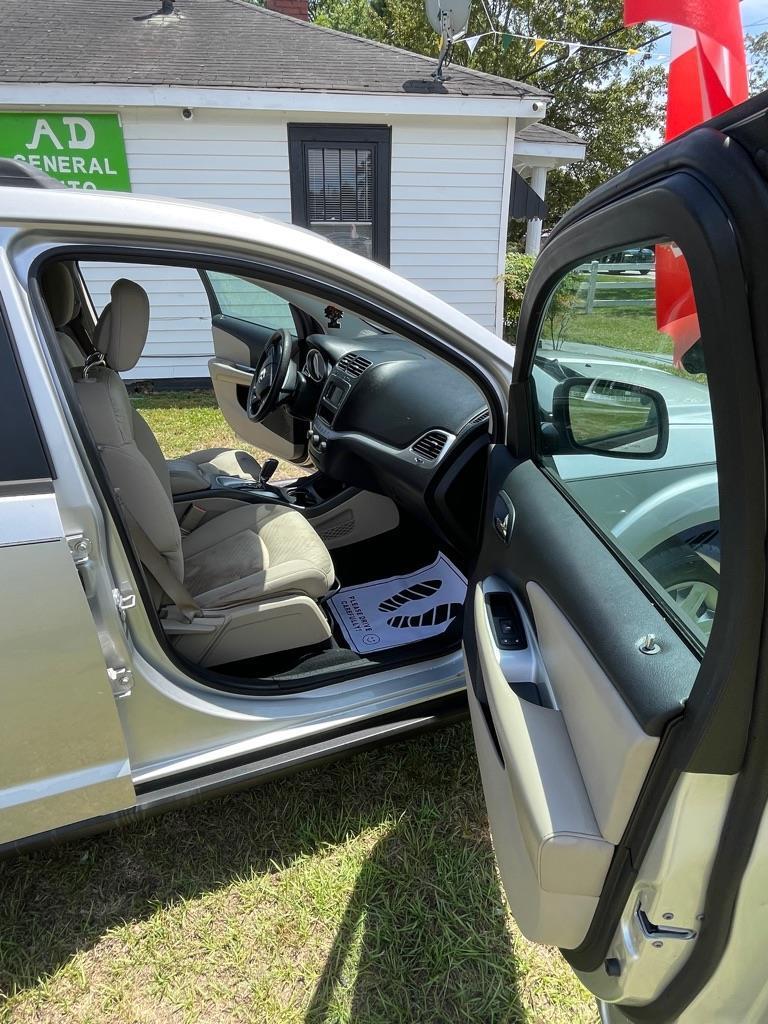 Dodge Journey  2012