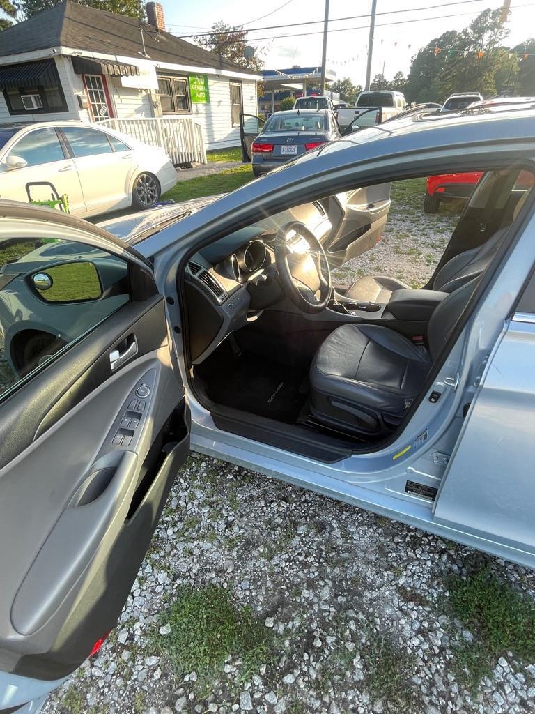 Hyundai Sonata  2011